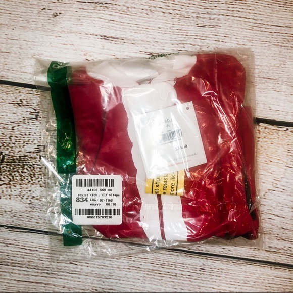 NWT Hanna Santa Pajamas - Picture 4 of 6